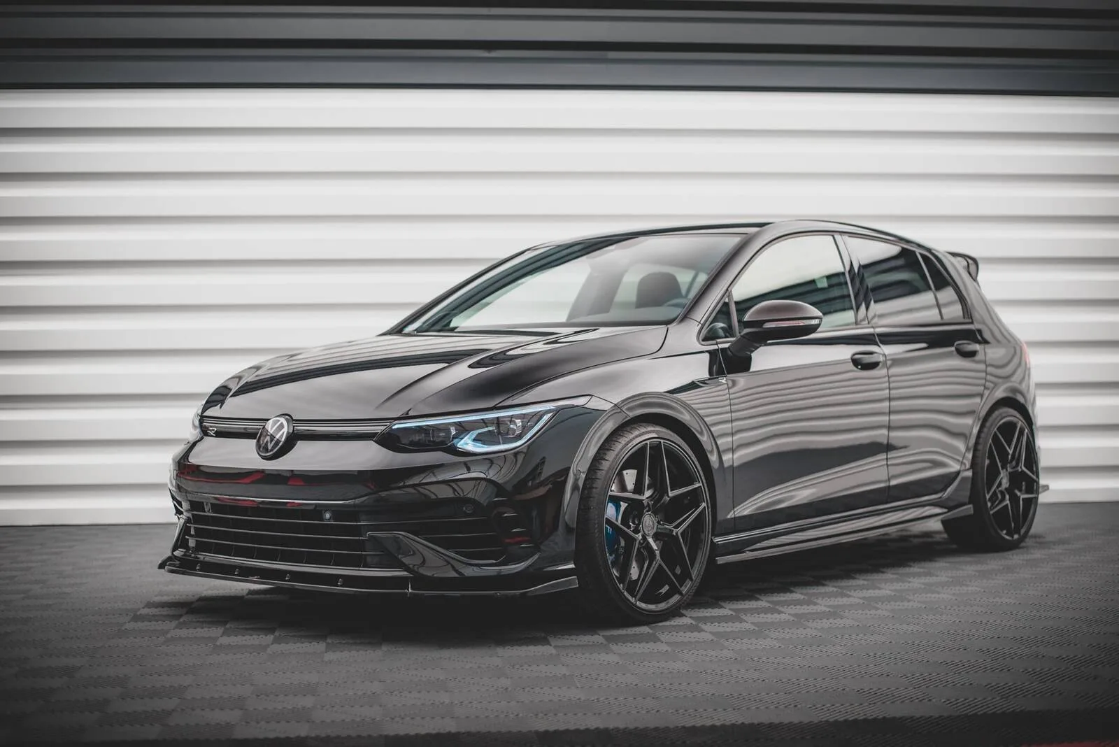 Комплект сплітерів Maxton Volkswagen Golf R Hatchback Mk8 - фото My Tuning Lab