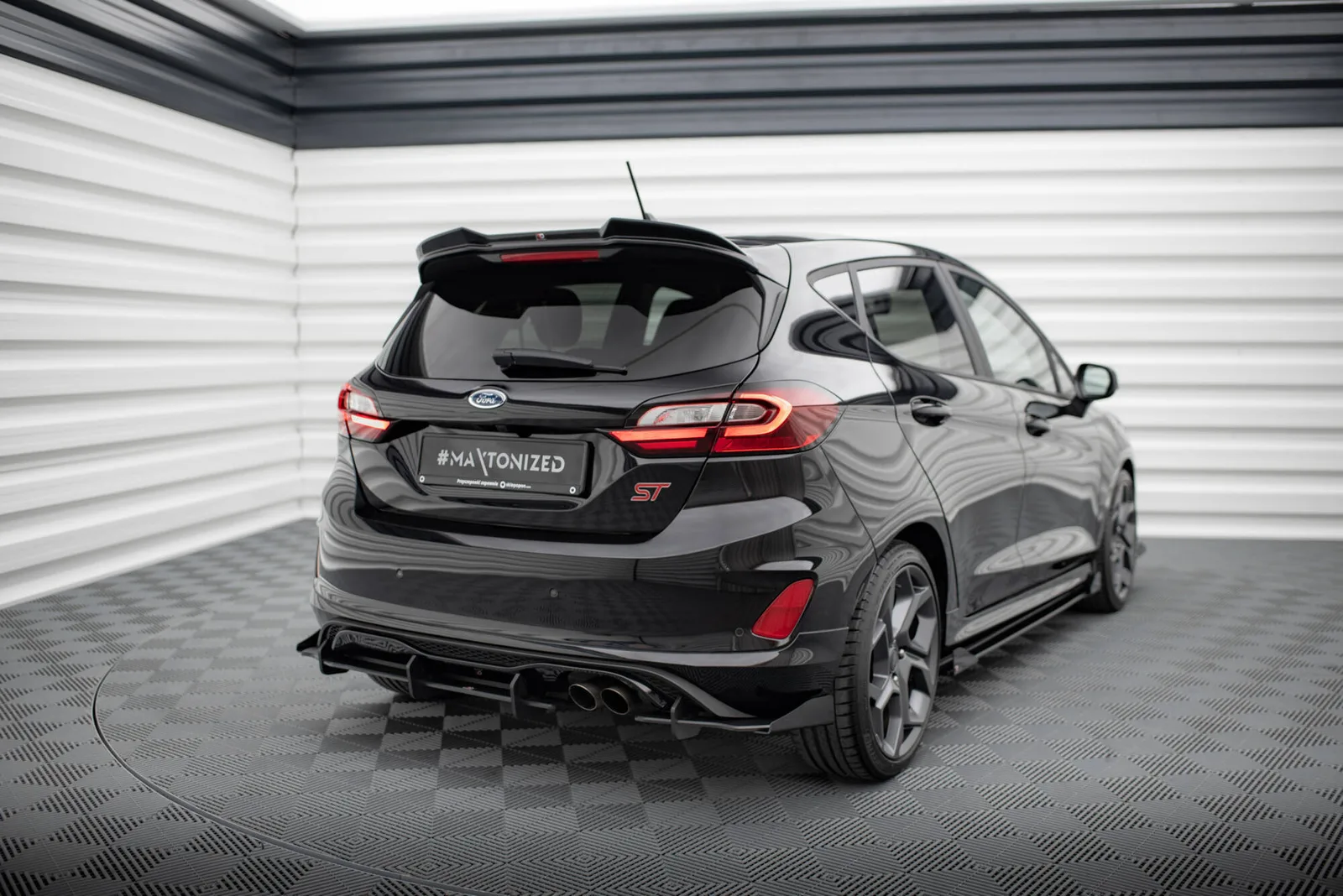 Задня накладка Racing Durability + Flaps Maxton Ford Fiesta Mk8 ST - фото My Tuning Lab