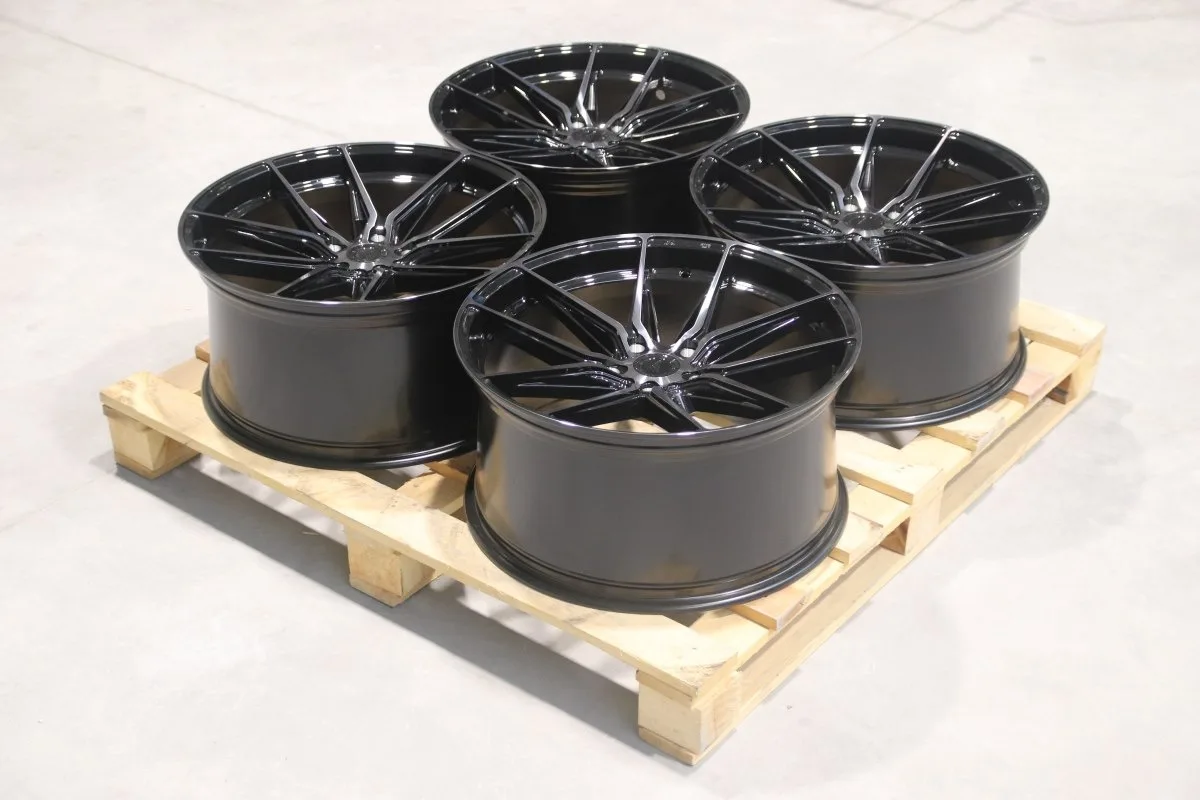 Комплект легкосплавних дисків 21" Japan Racing JR44 21x10,5 ET40 5x130 чорний Machined з Tinted лицьова частина - фото My Tuning Lab