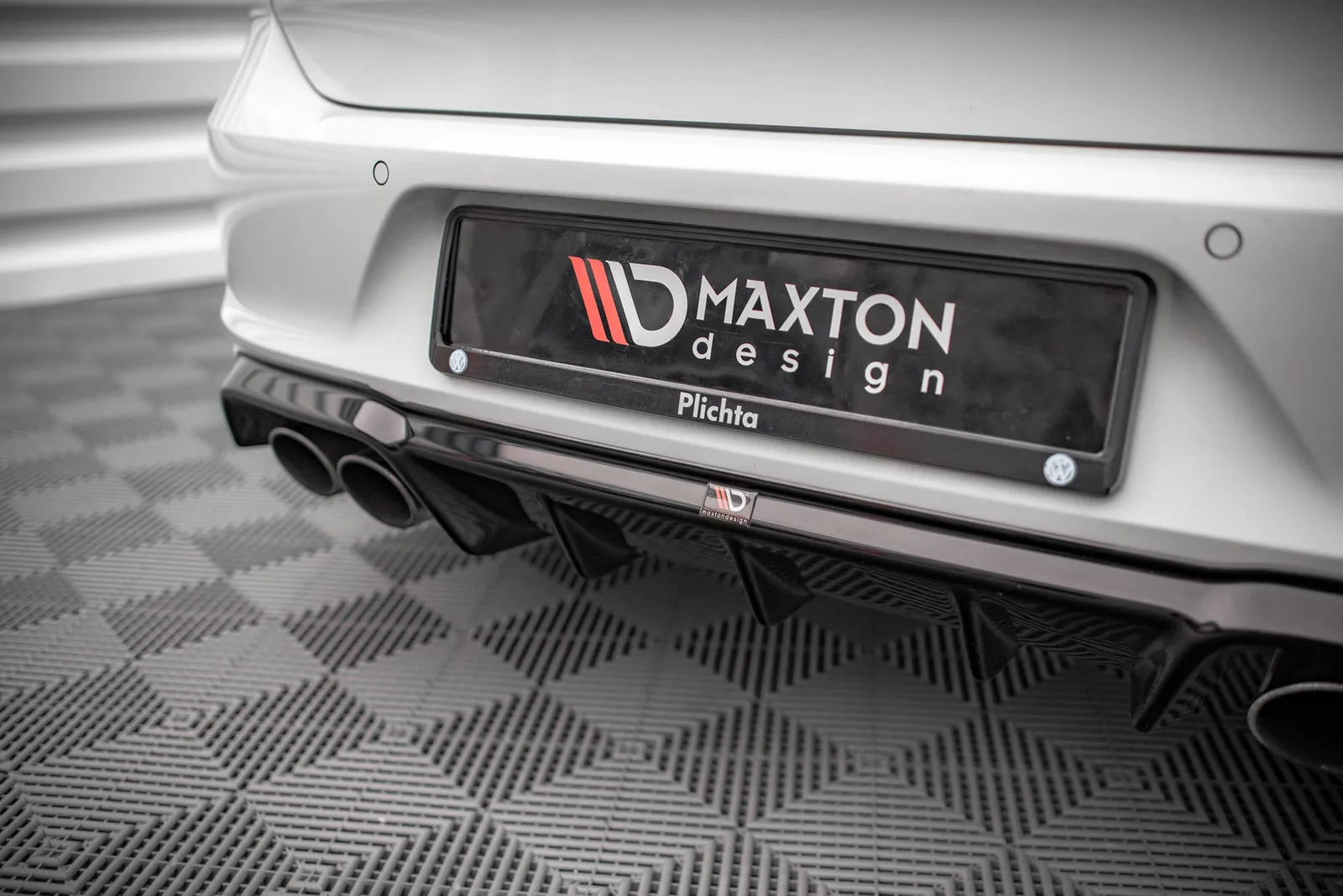 Задня накладка Maxton Volkswagen Golf R Mk7 - фото My Tuning Lab