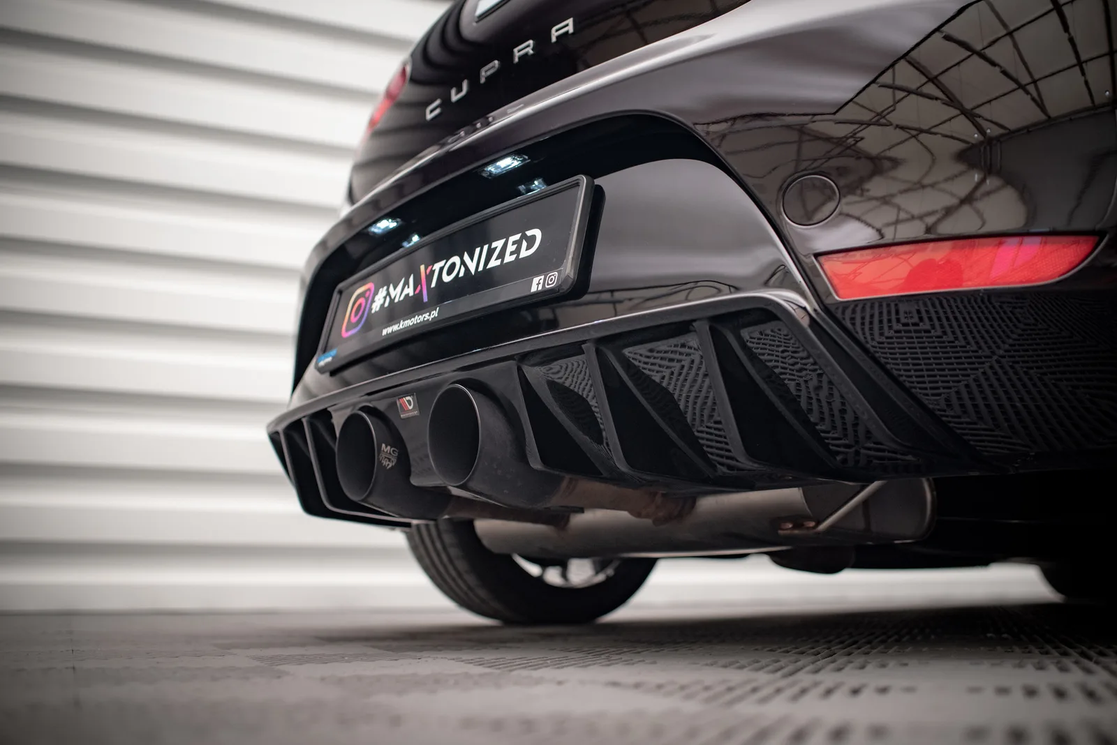 Задня накладка Maxton Seat Leon Cupra/ FR Mk2 - фото My Tuning Lab