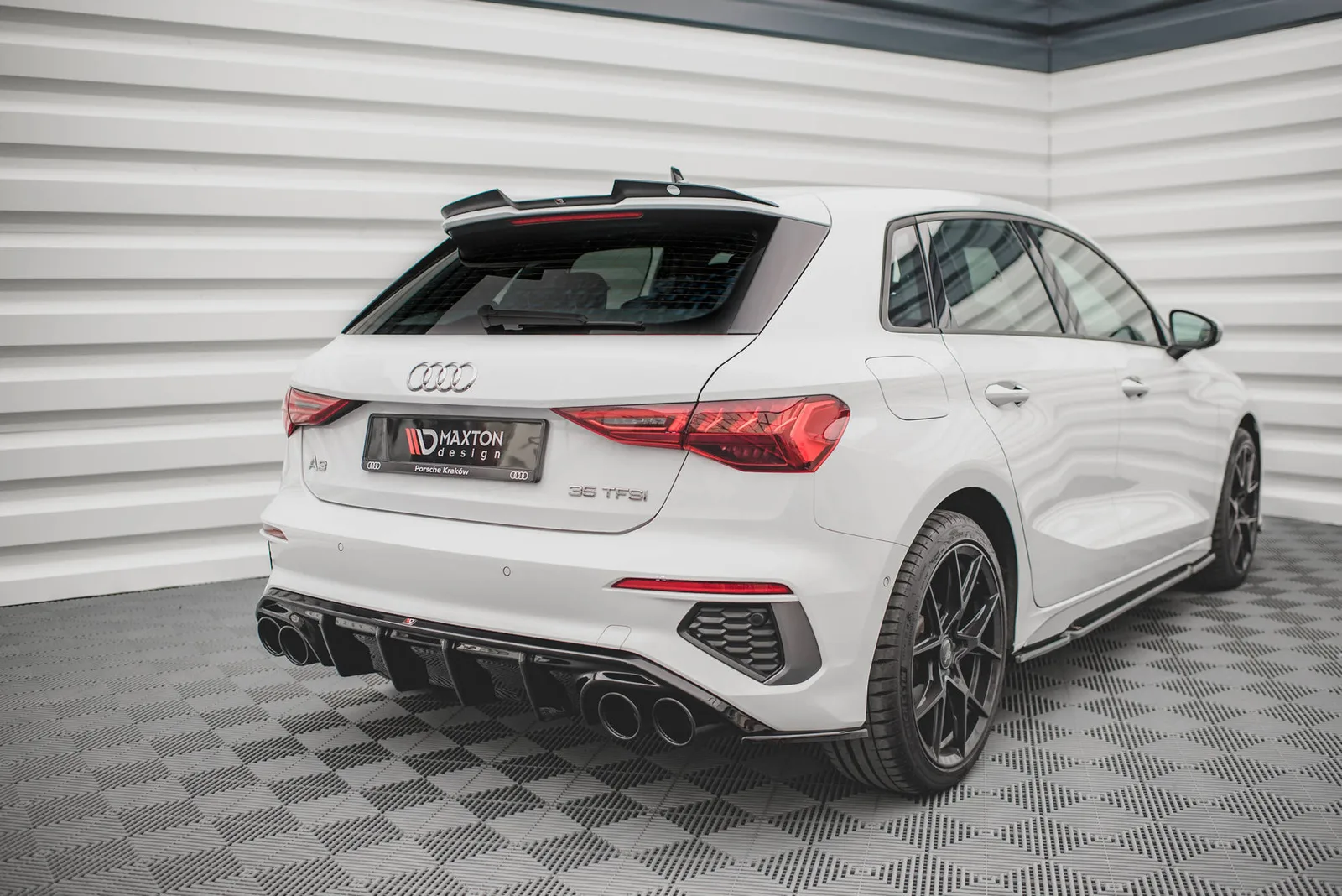Задня накладка + Atrapa Вихлопu Maxton Audi A3 S-Line Sportback 8Y - фото My Tuning Lab