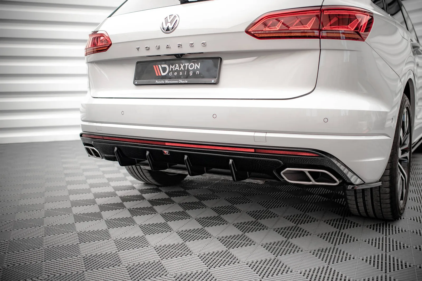 Задня накладка Maxton Volkswagen Touareg R-line Mk3 - фото My Tuning Lab