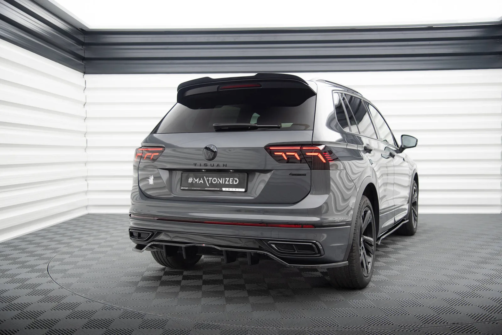 Задній сплітер (Z Dyfuzorem) Maxton Volkswagen Tiguan R-Line Mk2 Facelift - фото My Tuning Lab
