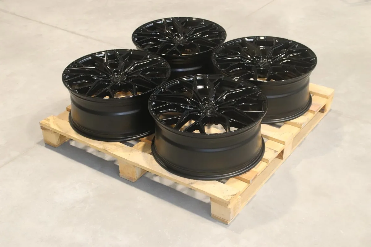 Комплект легкосплавних дисків 21" Concaver CVR1 21x9 ET40 5x114,3 глянцевий чорний - фото My Tuning Lab