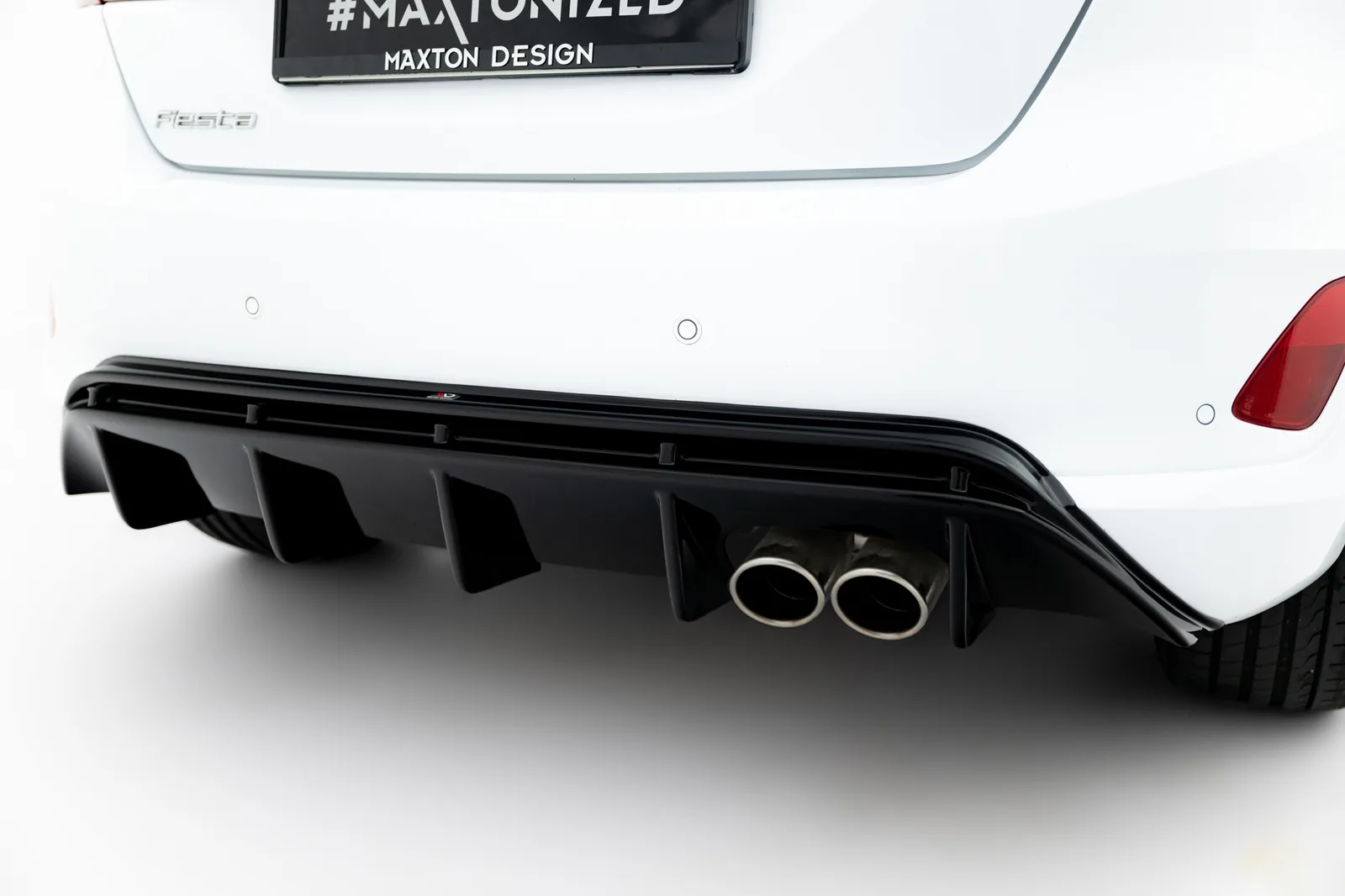 Задня накладка V.2 Maxton Ford FIesta Mk8 ST - фото My Tuning Lab