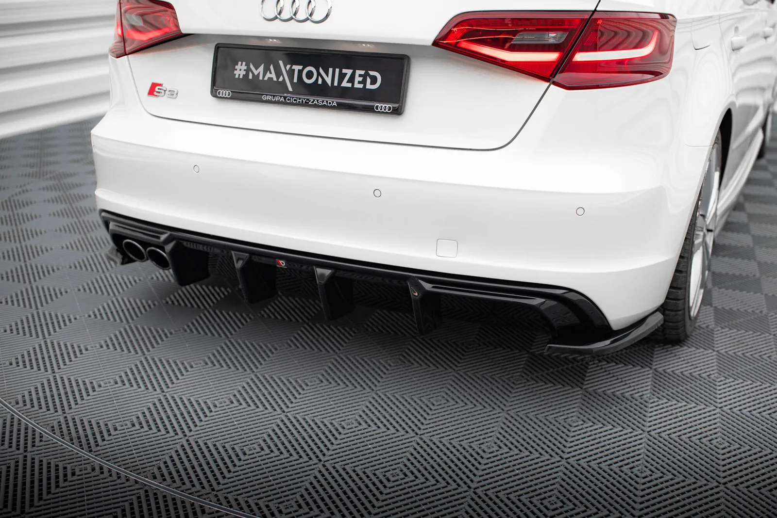 Задня накладка Maxton Audi A3 S-Line Sportback 8V (Wersja z podwójnymi końcówkami Вихлопu z jednej strony) - фото My Tuning Lab