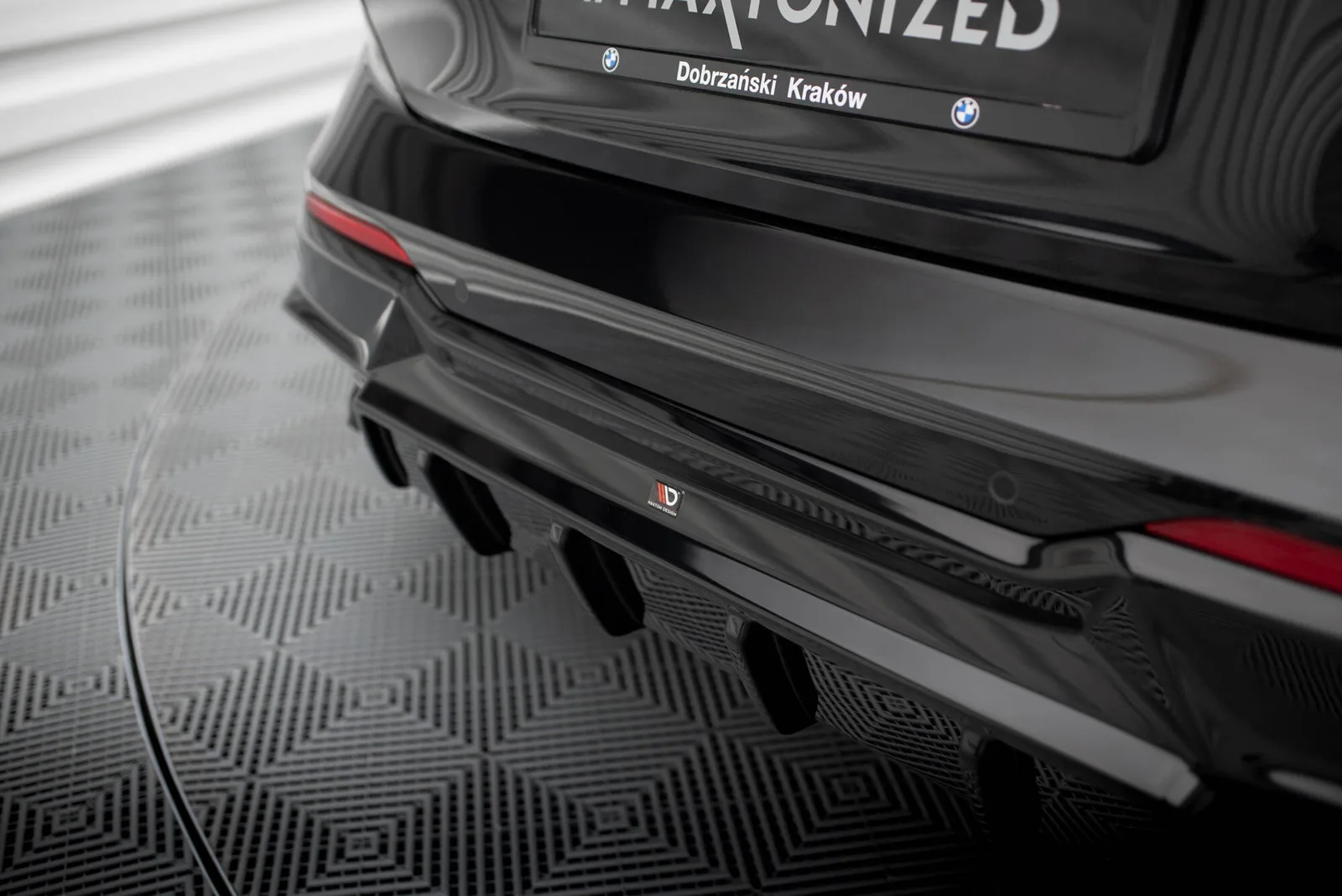 Задня накладка Maxton BMW 2 G42 - фото My Tuning Lab