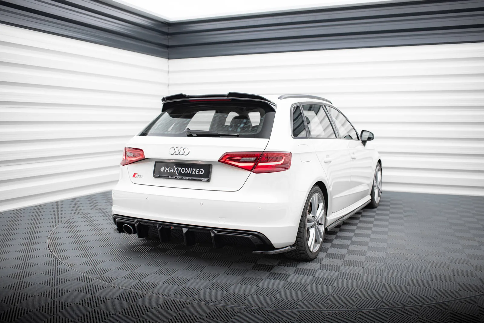Задня накладка Maxton Audi A3 S-Line Sportback 8V (Wersja z pojedynczą końcówką Вихлопu z jednej strony) - фото My Tuning Lab