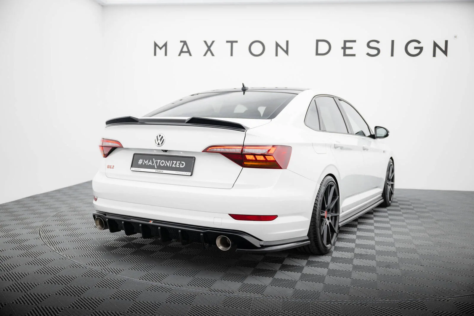 Задня накладка Maxton Volkswagen Jetta GLI Mk7 - фото My Tuning Lab
