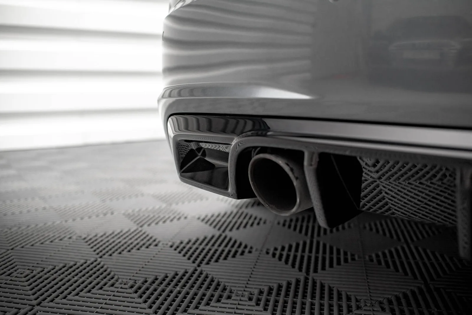 Задня накладка Maxton Audi TT S-Line 8S - фото My Tuning Lab
