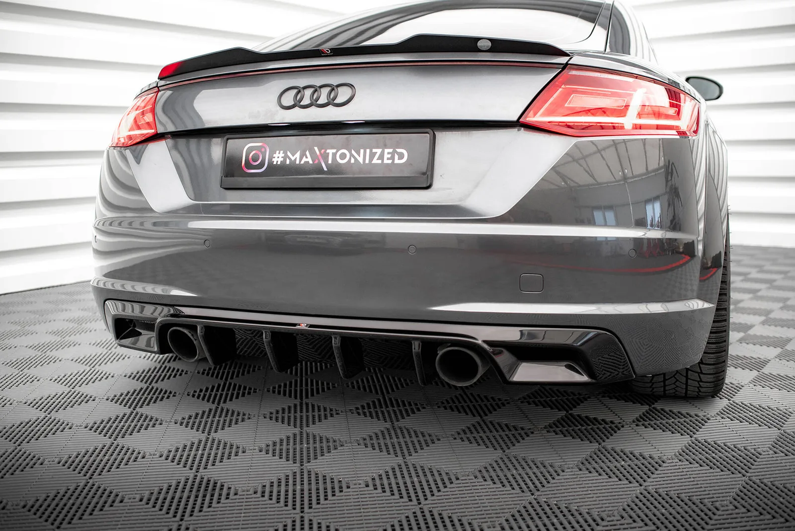 Задня накладка Maxton Audi TT S-Line 8S - фото My Tuning Lab