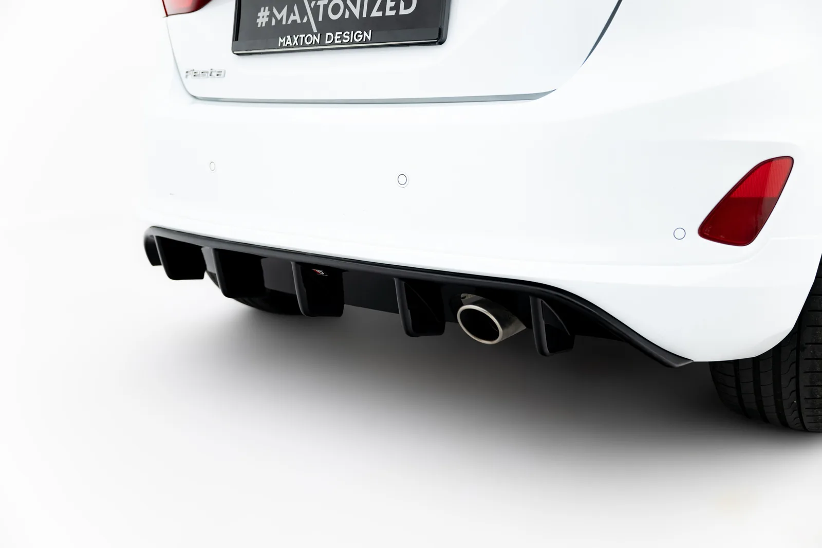 Задня накладка Maxton Ford Fiesta MK8 ST-Line - фото My Tuning Lab
