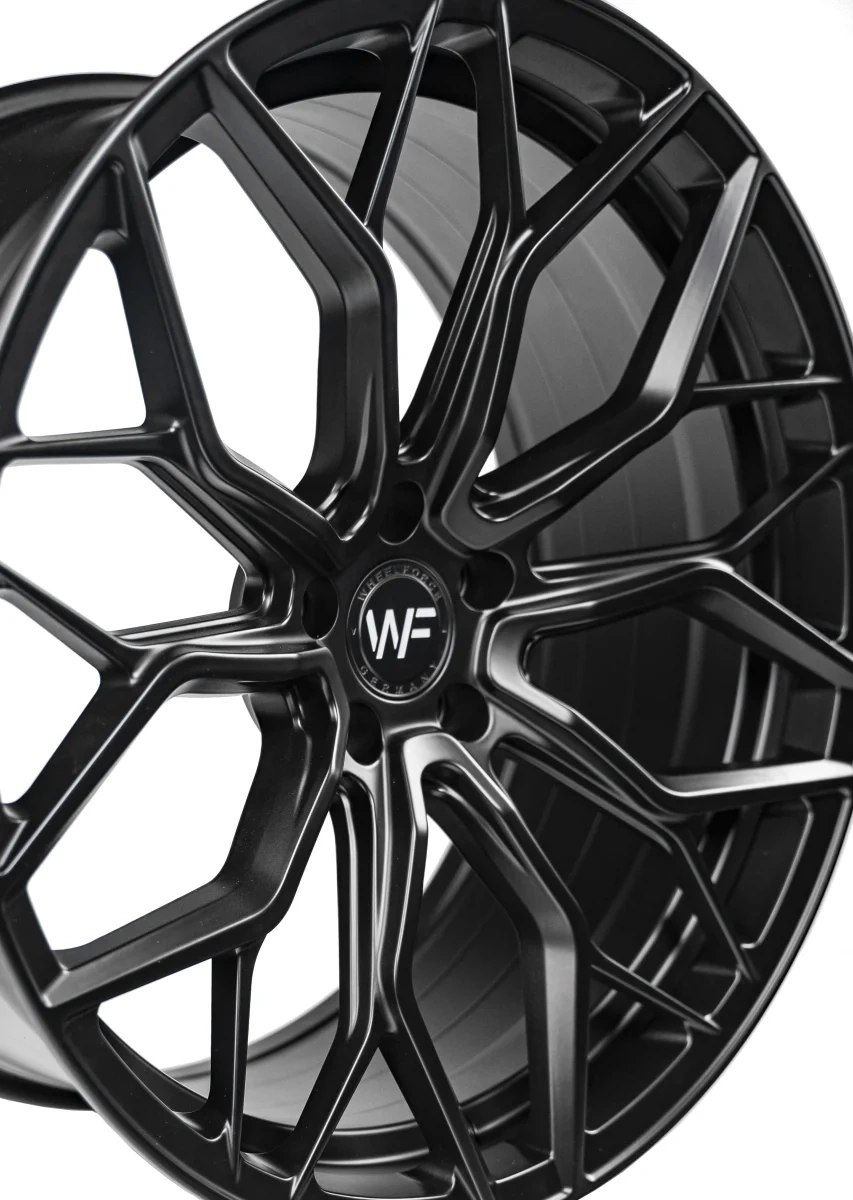 Легкосплавний диск 20" Wheelforce HE1-FF 20x9,5 ET16 5x120 глибокий чорний - фото My Tuning Lab