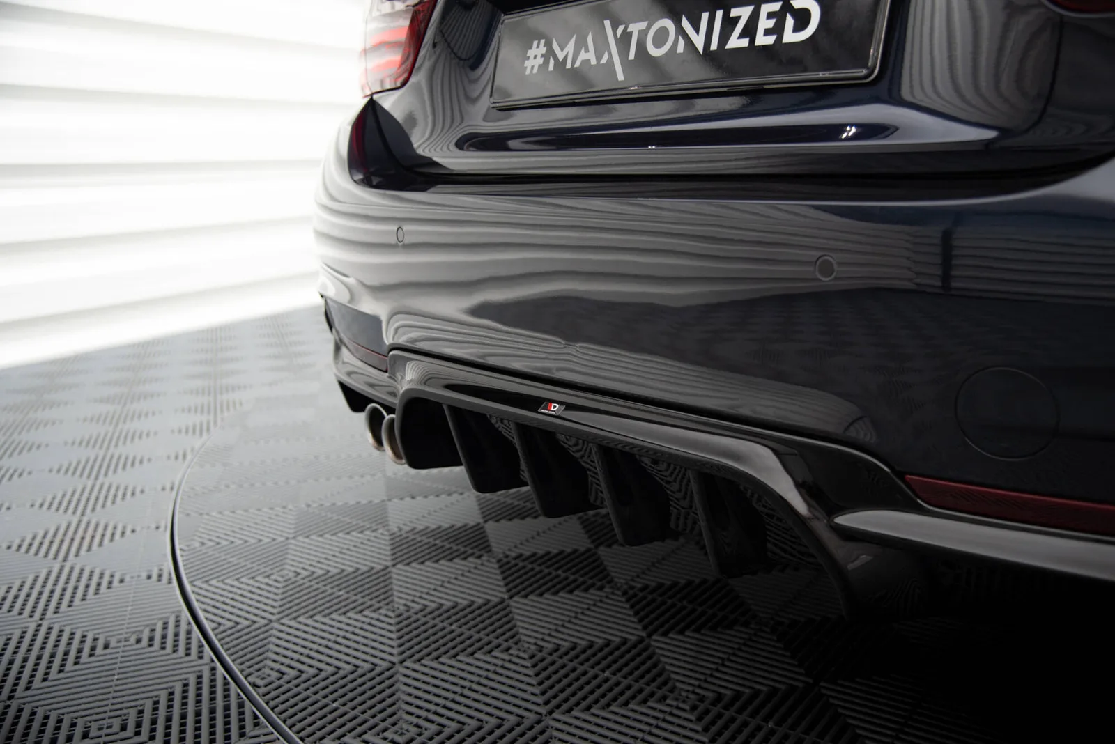 Задня накладка Maxton BMW 4 Coupe / Gran Coupe / Cabrio M-пакет F32 / F36 / F33 (Wersja z Вихлопem z jednej strony) - фото My Tuning Lab