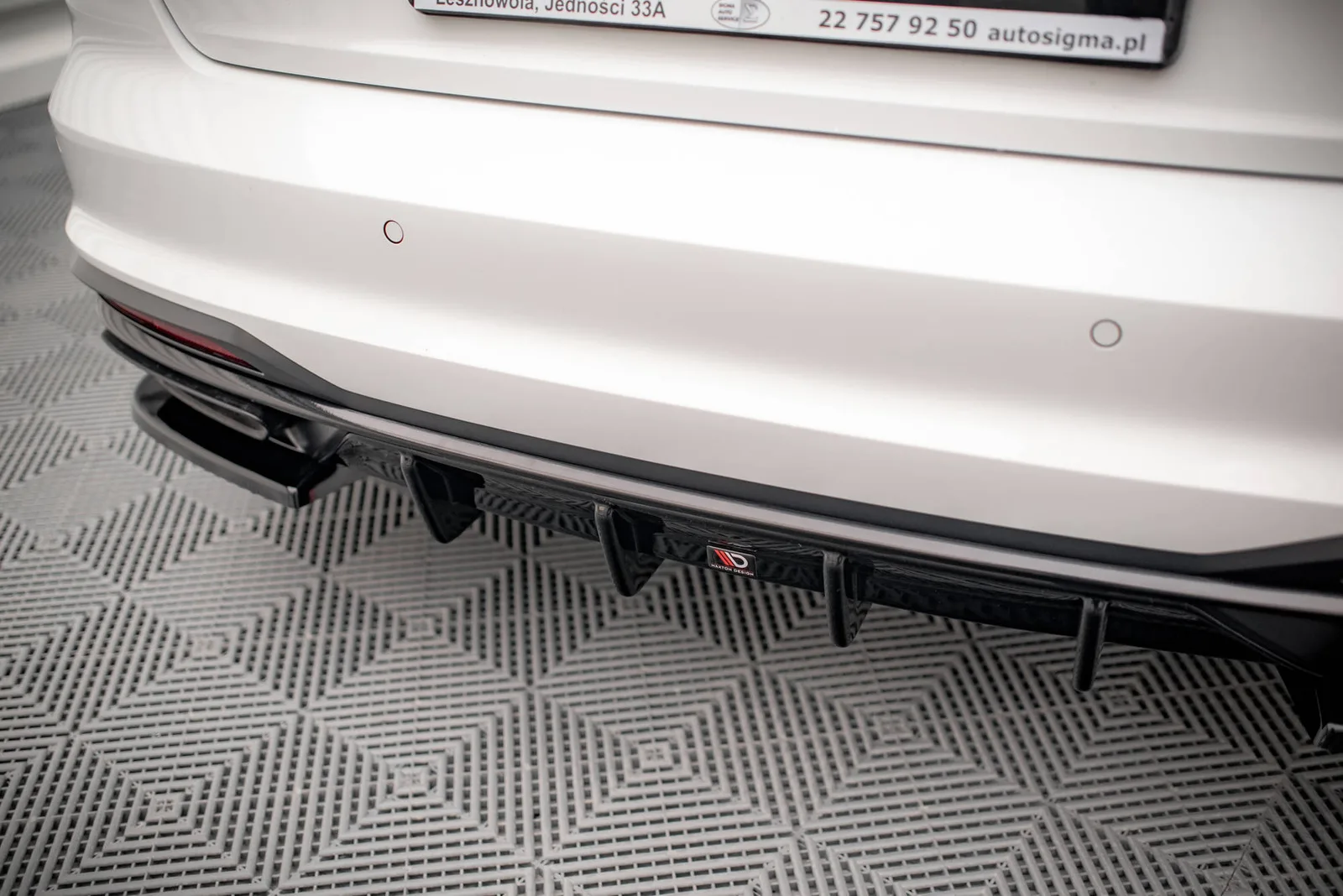 Задня накладка Maxton Audi A4 B9 Facelift - фото My Tuning Lab