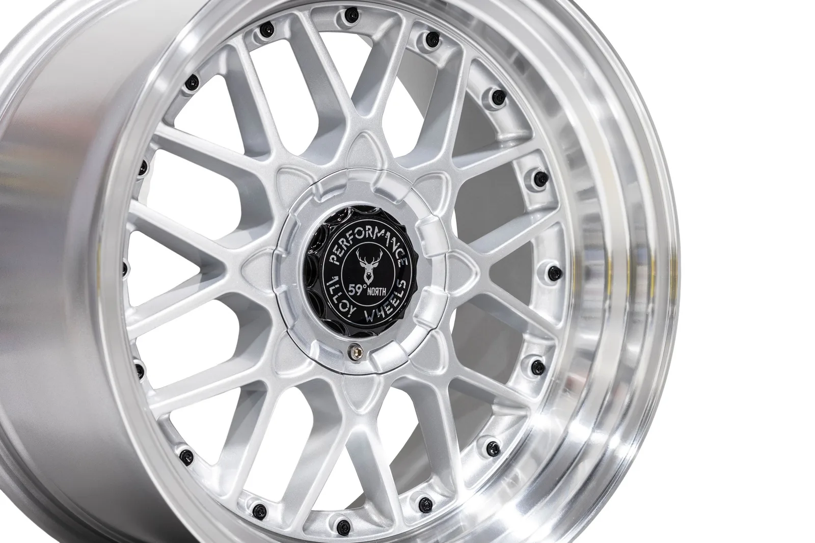 Легкосплавний диск 18" 59 North Wheels D-010 18x10 ET25 5x114,3/120 срібний/полірований кант/чорні заклепки - фото My Tuning Lab