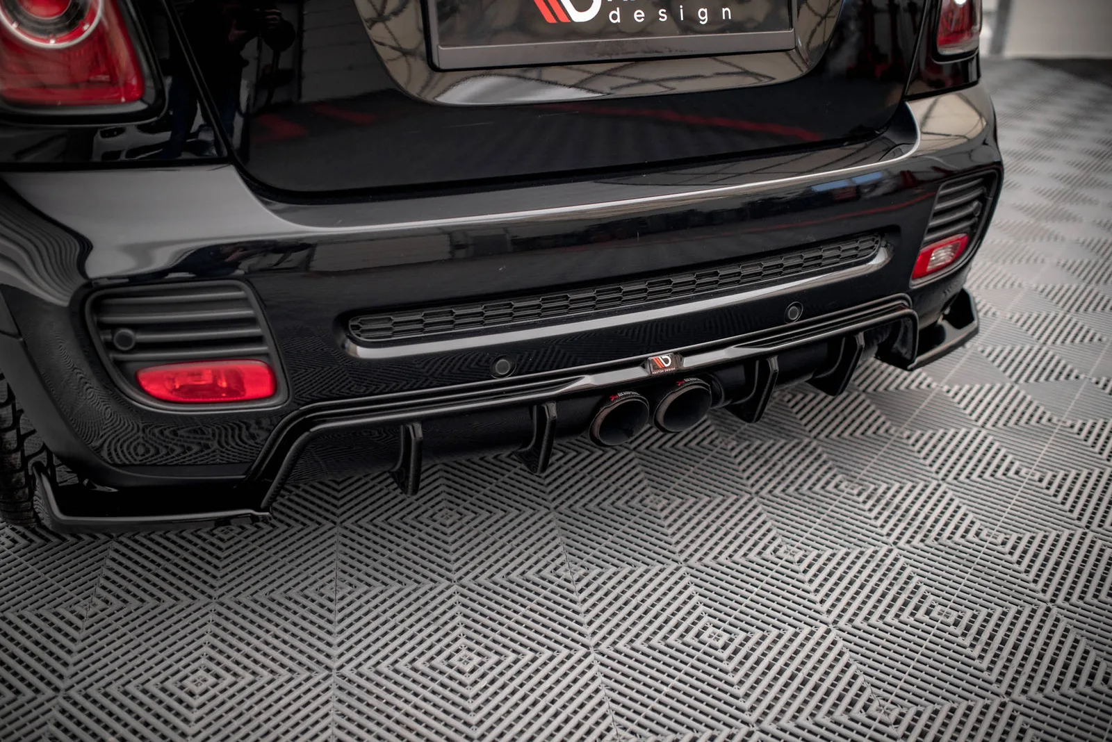 Задня накладка Maxton Mini Cooper John Cooper Works R56 - фото My Tuning Lab