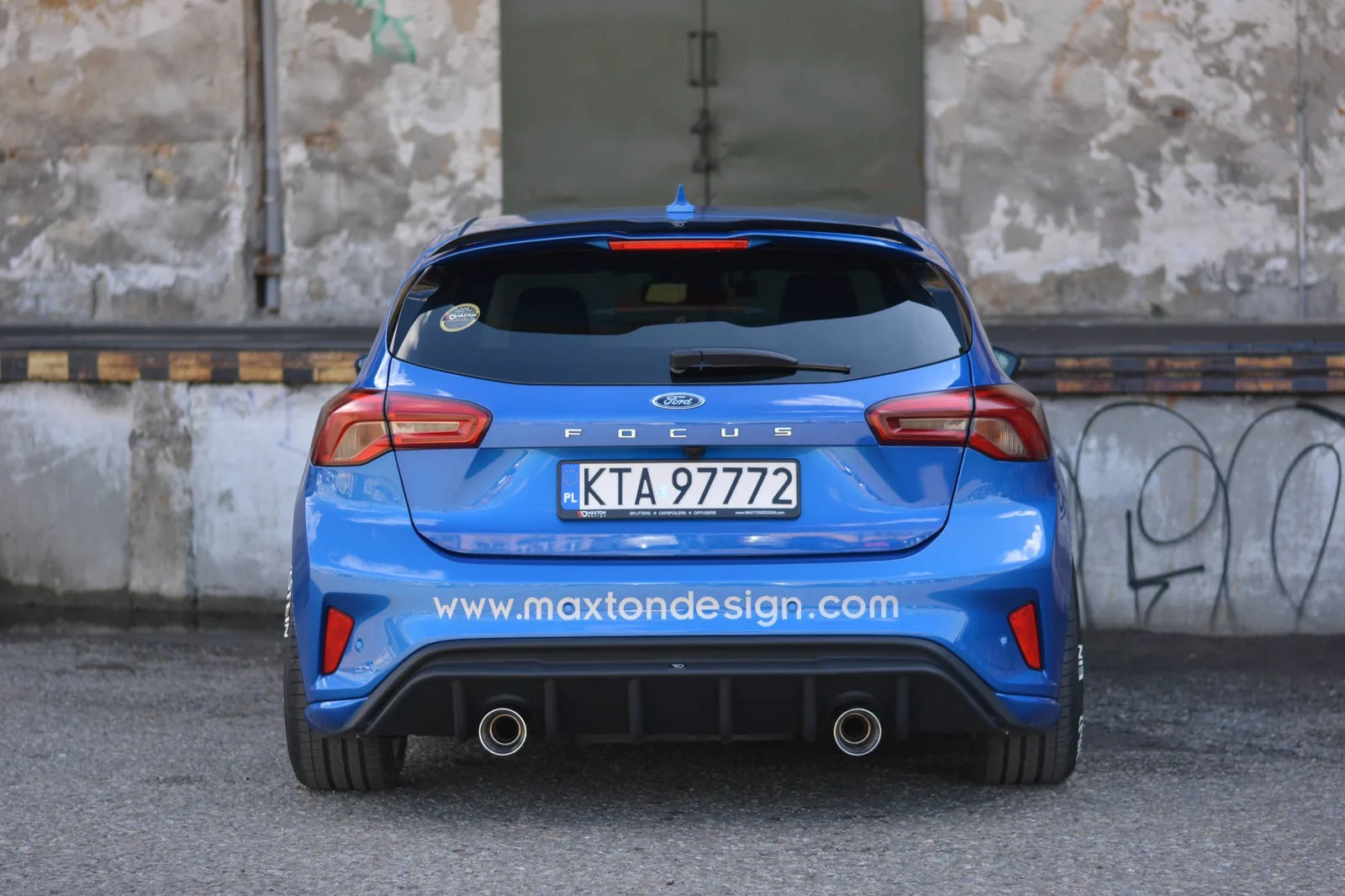 Задня накладка Maxton Ford Focus ST-Line MK4 (чорний глянець) - фото My Tuning Lab