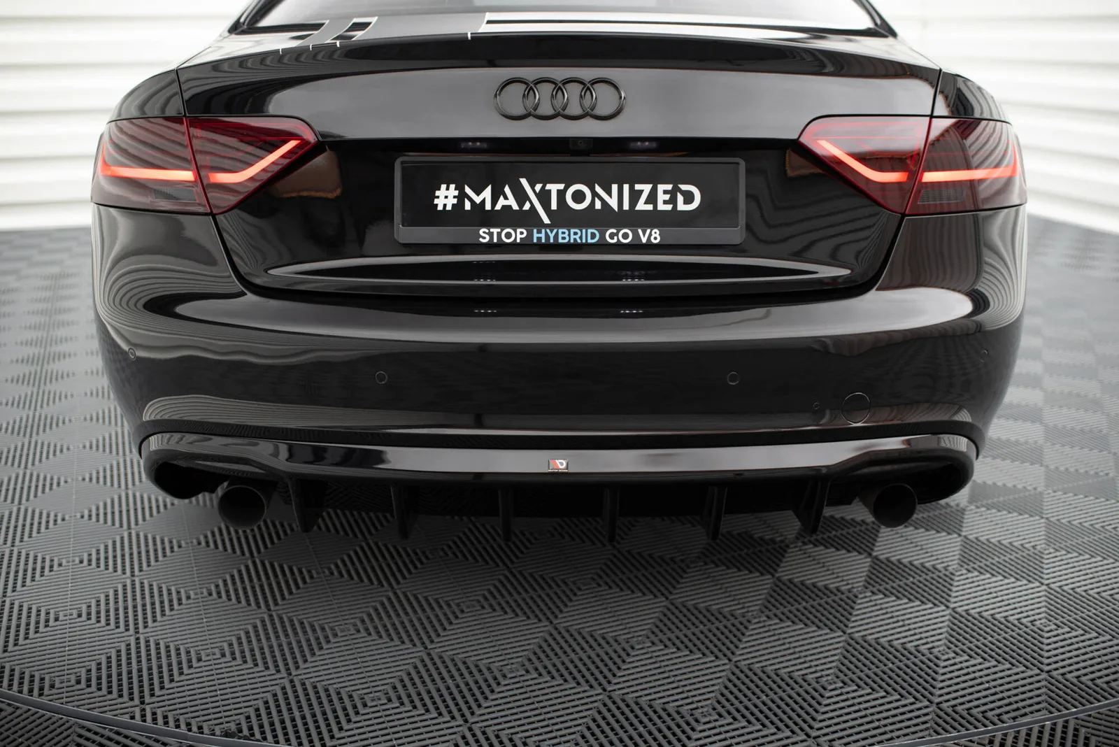 Задня накладка Maxton Audi A5 Coupe / Cabrio S-Line 8T (версія з одинарними вихлопами з двох сторін) - фото My Tuning Lab