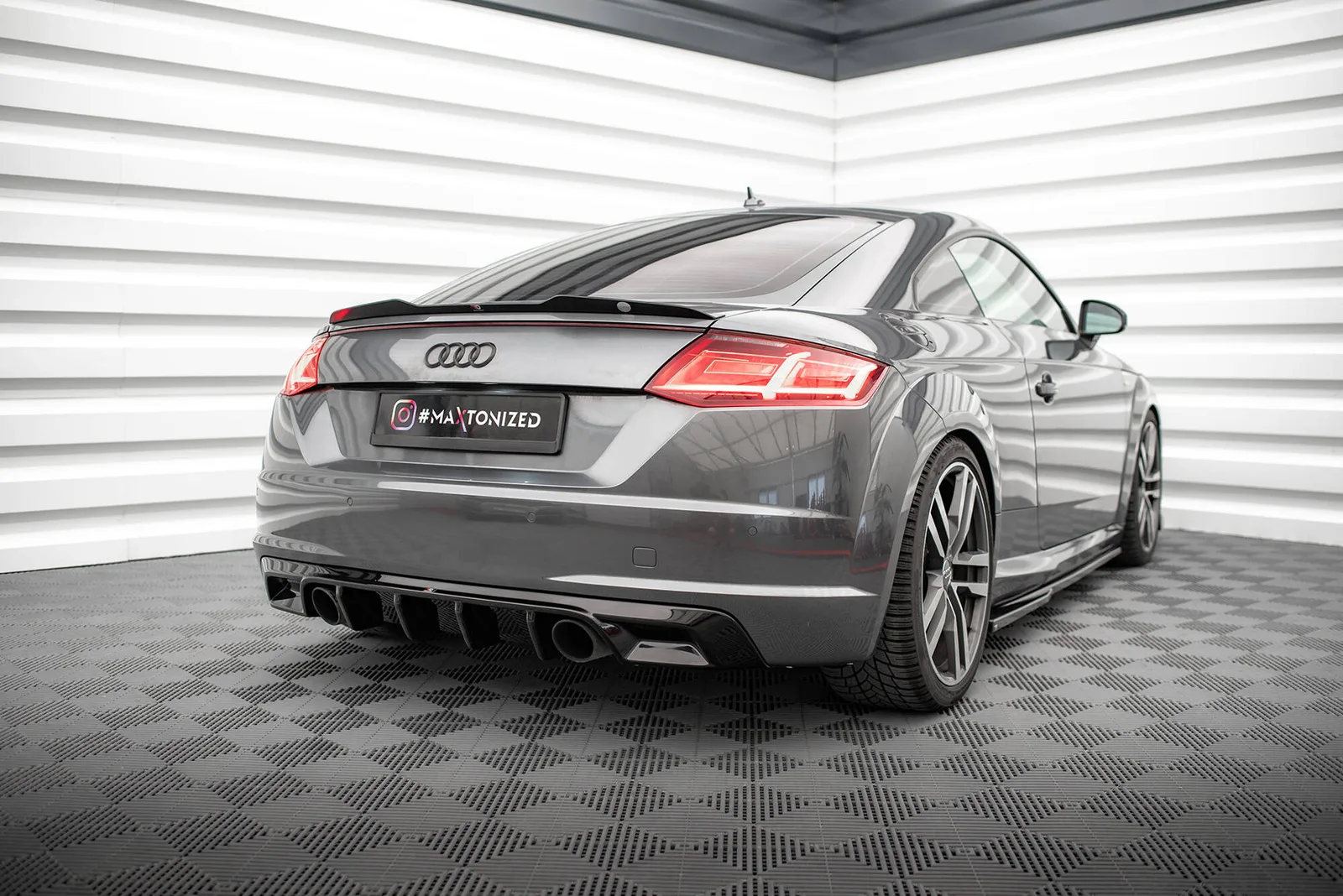 Задня накладка Maxton Audi TT S-Line 8S - фото My Tuning Lab